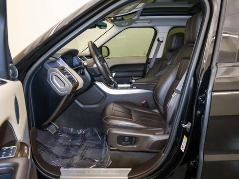 Used 2020 Land Rover Range Rover Sport HSE image 15