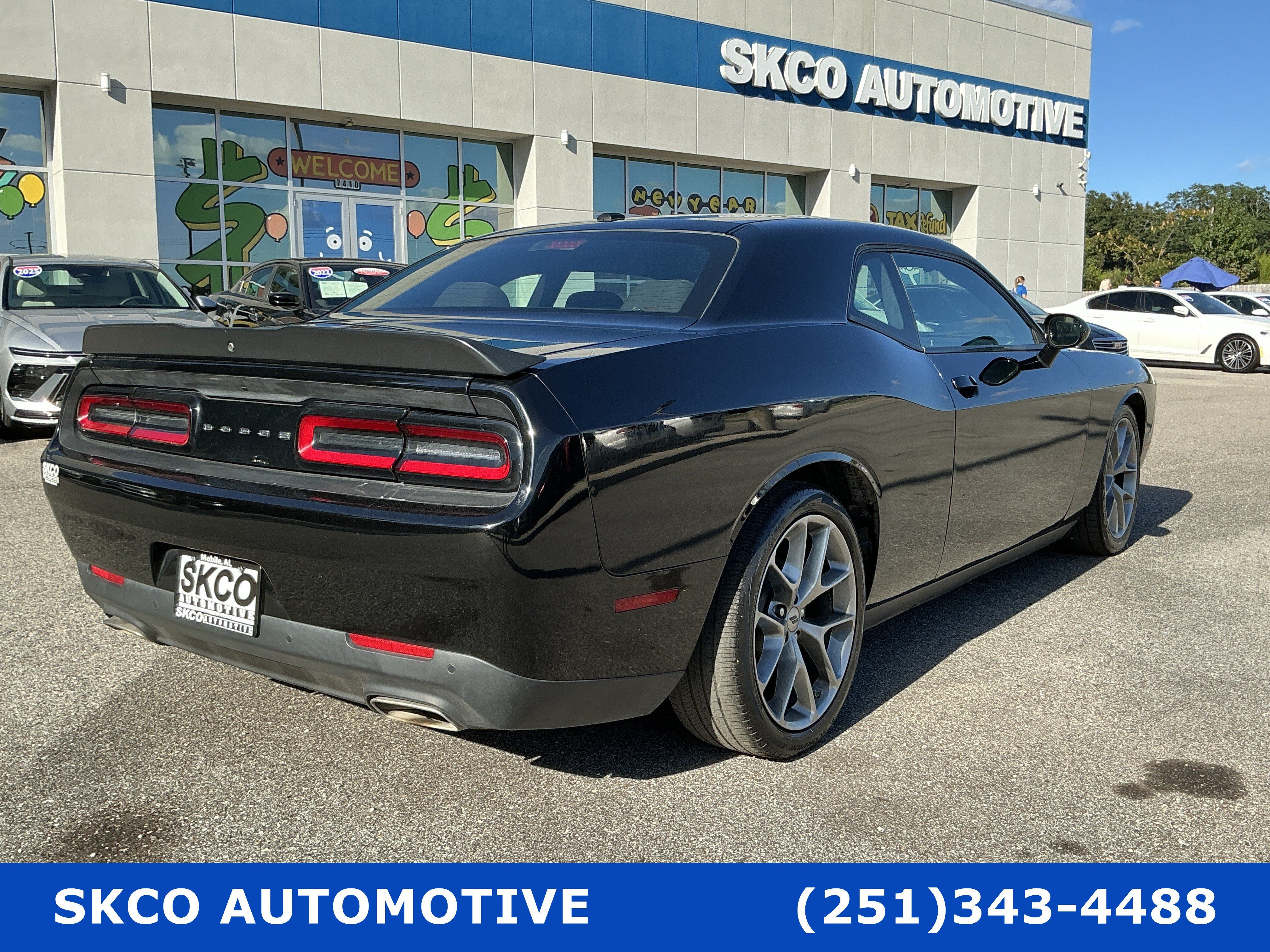 Used 2023 Dodge Challenger GT RWD image 5