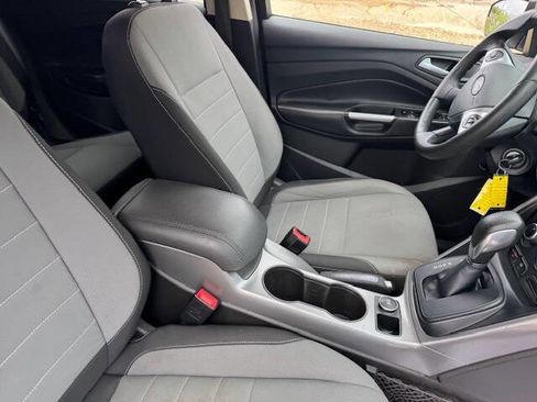 Used 2016 Ford Escape SE image 27