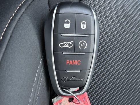 Used 2024 Alfa Romeo Tonale Ti image 44