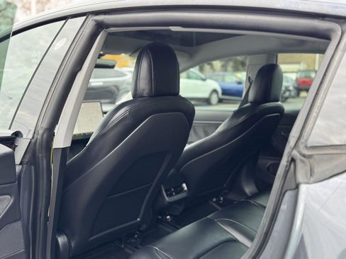 Used 2021 Tesla Model 3 Long Range image 32