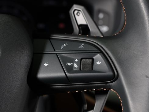 Used 2023 Lamborghini Urus S image 38