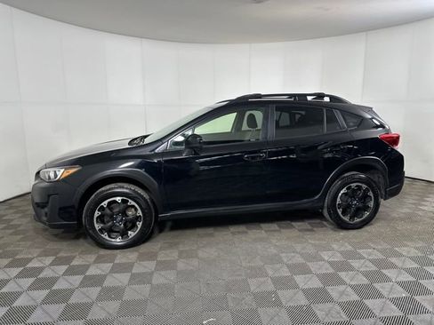 Used 2023 Subaru Crosstrek 2.0i Premium image 6