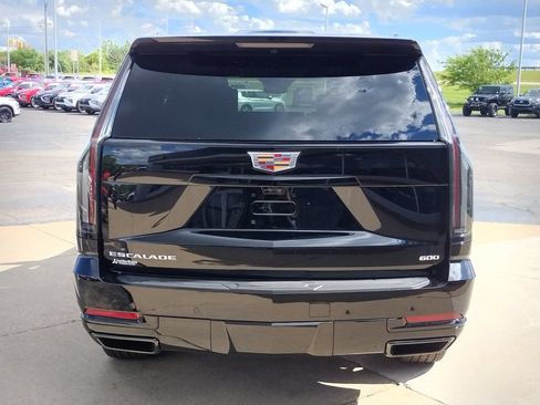 Used 2026 Cadillac Escalade Platinum Sport AWD/4WD image 6