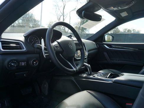 Used 2023 Maserati Ghibli Modena image 30