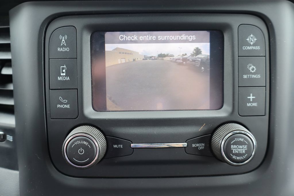Used 2021 RAM 3500 Tradesman w/ Chrome Appearance Group RWD image 9