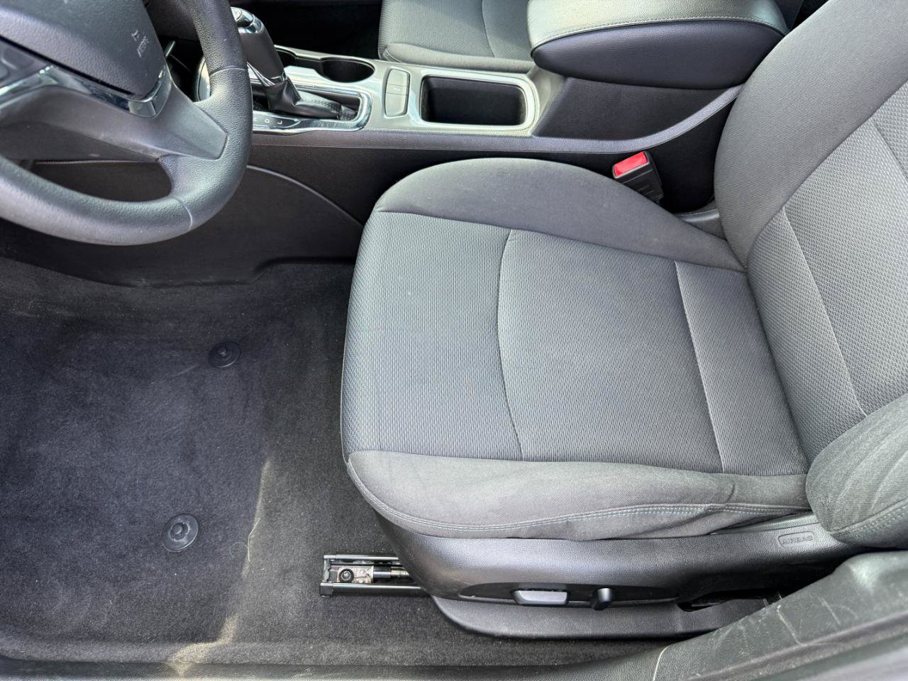 Used 2018 Chevrolet Cruze LT w/ Convenience Package FWD image 25