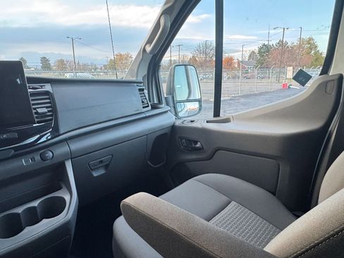 Used 2024 Ford Transit 350 XLT image 34