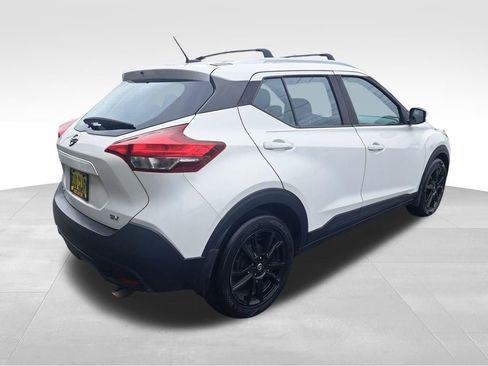 Used 2019 Nissan Kicks SV w/ Exterior Package FWD image 6
