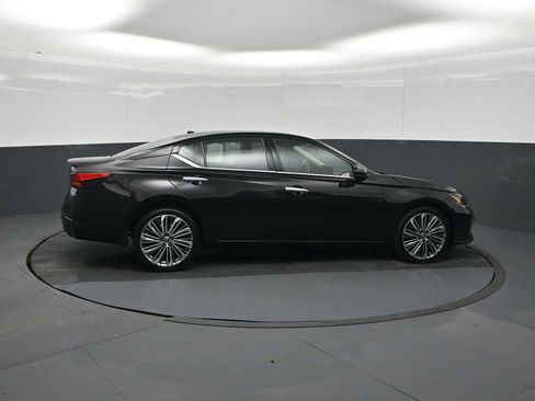Used 2023 Nissan Altima 2.5 SL AWD/4WD image 9