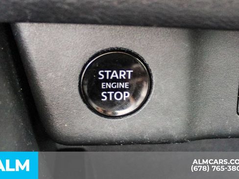 Used 2024 Nissan Rogue SV AWD/4WD image 28