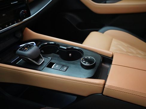 Certified 2023 Nissan Rogue Platinum w/ Platinum Premium Package image 17