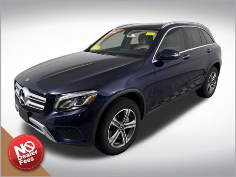 Used 2019 Mercedes-Benz GLC 300 4MATIC image 5