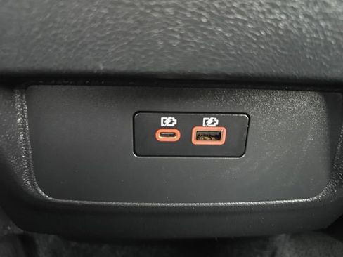 Used 2022 Nissan Frontier SV w/ Technology Package image 26