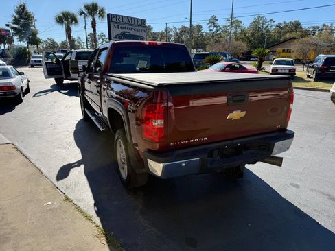 Used 2014 Chevrolet Silverado 2500 LT w/ Interior Plus Package image 8
