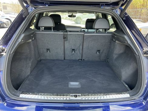 Used 2021 Audi Q3 2.0T Premium w/ Convenience Package image 5