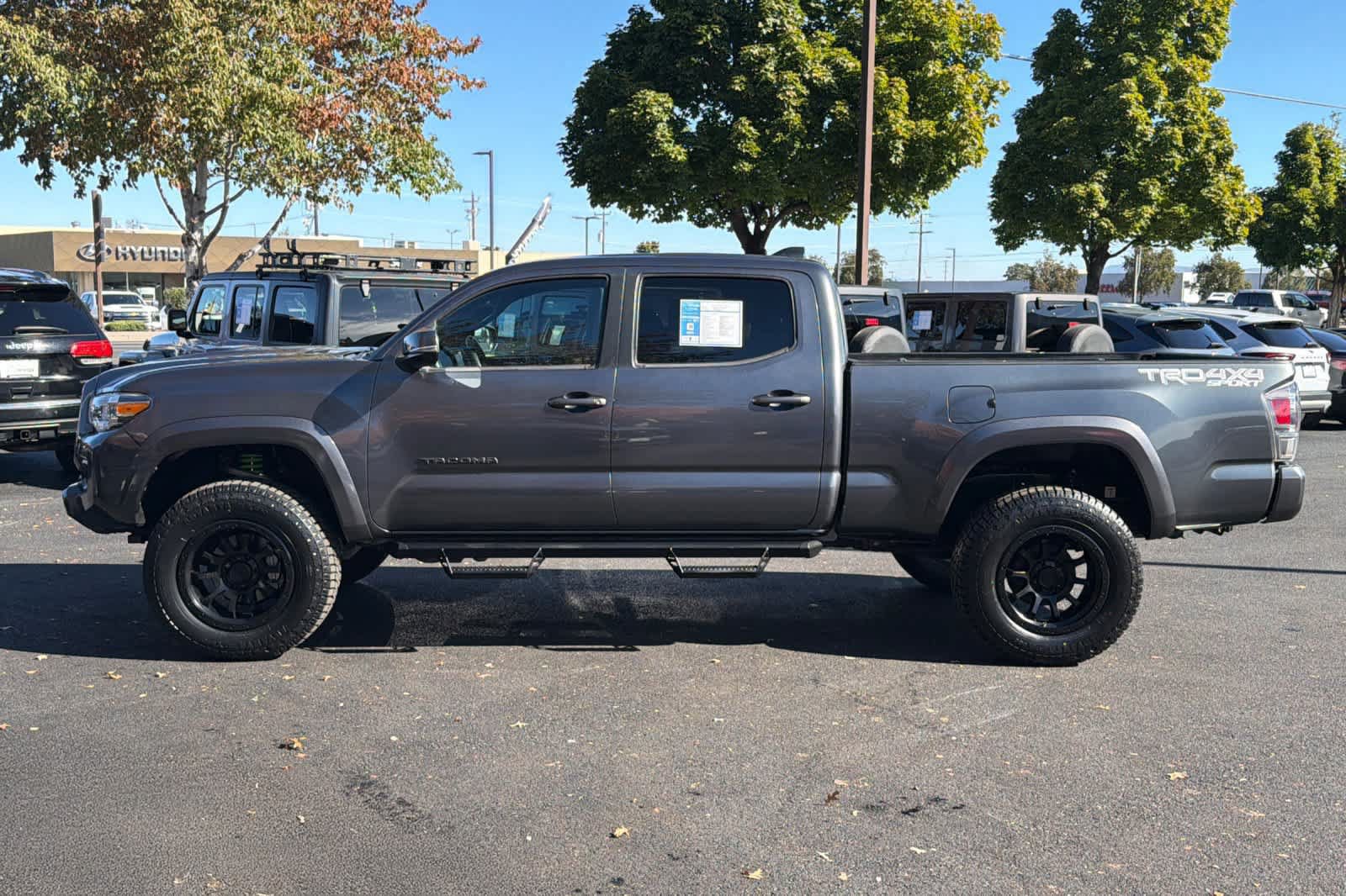 Used 2021 Toyota Tacoma TRD Sport w/ Advanced Technology Package AWD/4WD image 5