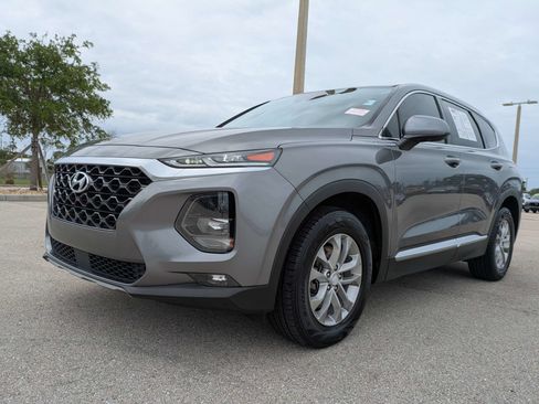 Used 2020 Hyundai Santa Fe SEL FWD image 9