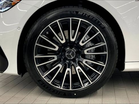 New 2026 Mercedes-Benz E 53 AMG e 4MATIC Sedan image 11
