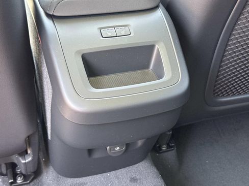 New 2026 Volvo XC60 B5 Plus w/ Climate Package image 10