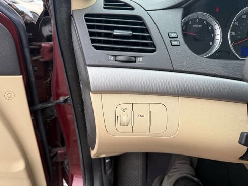 Used 2010 Hyundai Sonata GLS image 18