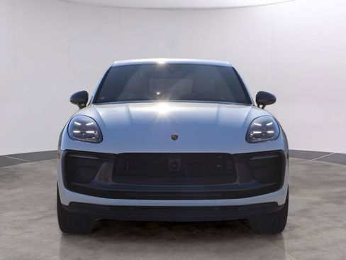 New 2026 Porsche Macan image 12