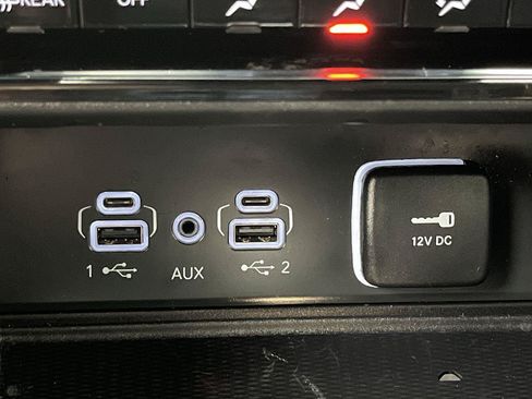 Used 2023 Jeep Grand Cherokee L Laredo w/ Luxury Tech Group I AWD/4WD image 23