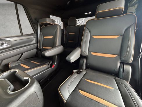 Used 2024 GMC Yukon AT4 w/ Technology Package image 27