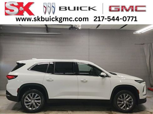 New 2026 Buick Enclave Preferred w/ LPO, Floor Liner Package image 1