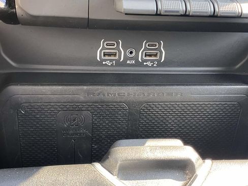 Used 2025 RAM 1500 Big Horn AWD/4WD image 30