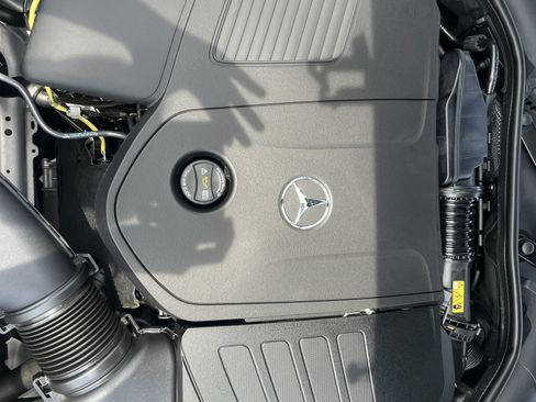 Used 2027 Mercedes-Benz CLE 300 4MATIC Coupe image 37