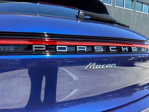 Used 2026 Porsche Macan AWD/4WD image 14