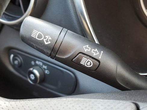 Used 2025 Chevrolet Blazer LT w/ Convenience Package image 23