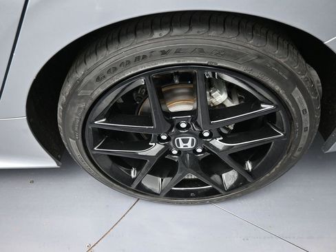 Used 2024 Honda Civic Sport image 15