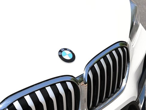 Used 2020 BMW X1 sDrive28i w/ Convenience Package FWD image 9