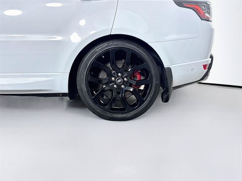 Used 2018 Land Rover Range Rover Sport Supercharged AWD/4WD image 33