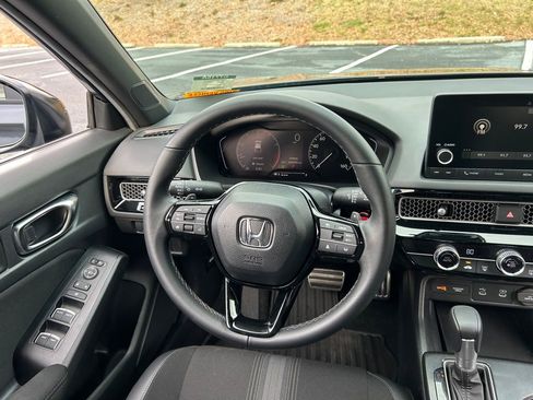 Used 2025 Honda Civic Sport image 22