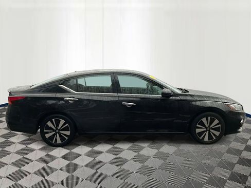 Used 2019 Nissan Altima 2.5 SV image 6