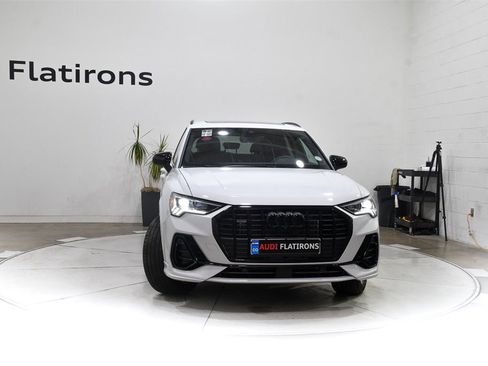 Certified 2025 Audi Q3 2.0T Premium Plus w/ Premium Plus Package image 3