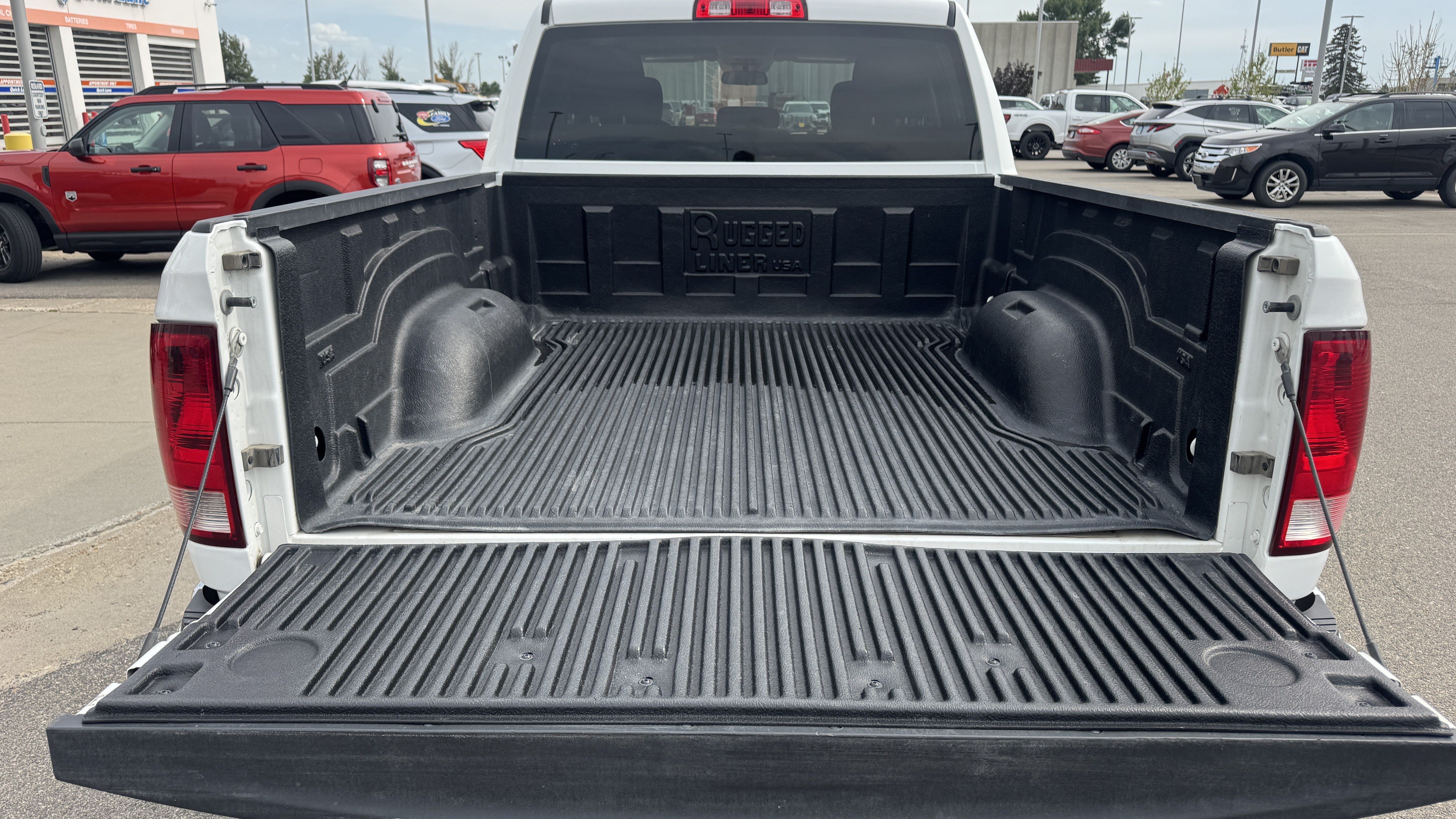 Used 2024 RAM 1500 Classic SLT AWD/4WD image 23