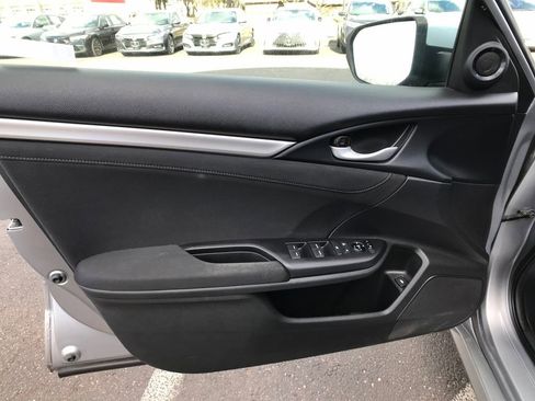 Used 2019 Honda Civic EX image 14