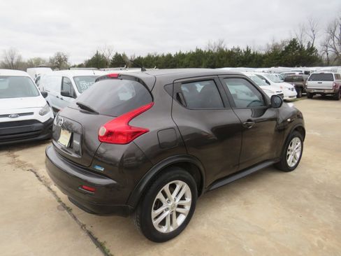 Used 2012 Nissan Juke S image 6