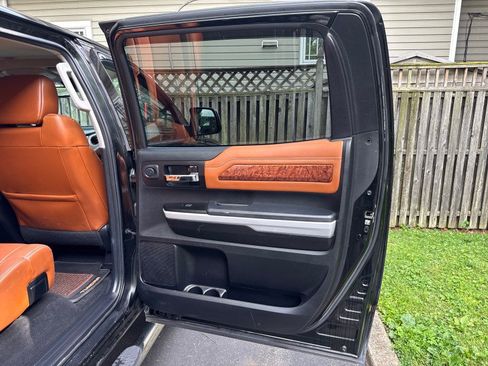 Used 2019 Toyota Tundra 1794 Edition AWD/4WD image 17