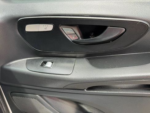 Used 2016 Mercedes-Benz Metris image 15