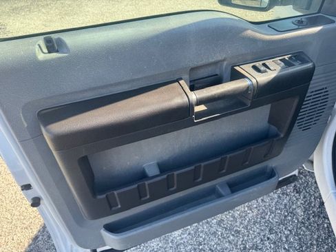 Used 2013 Ford F250 XL w/ PWR Equipment Group image 10