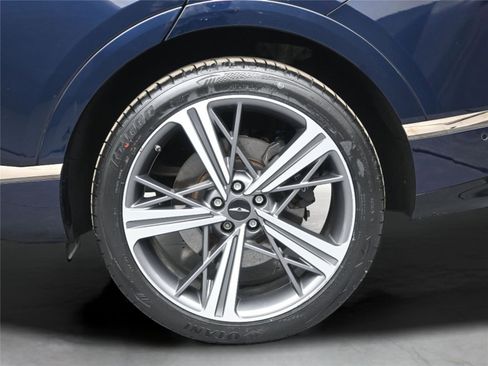 Used 2025 Genesis GV80 3.5T e-SC image 16