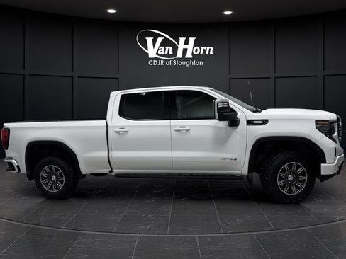Used 2024 GMC Sierra 1500 AT4 w/ Technology Package image 2