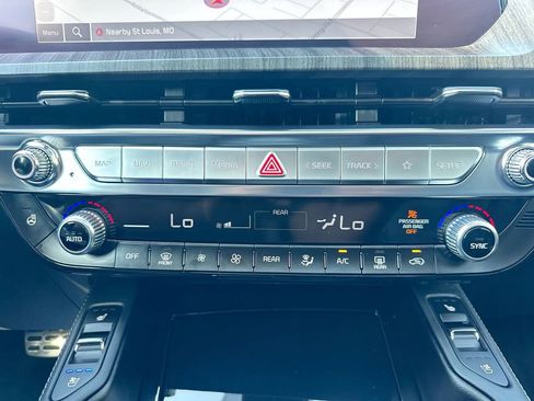 Used 2025 Kia Telluride SX Prestige image 45