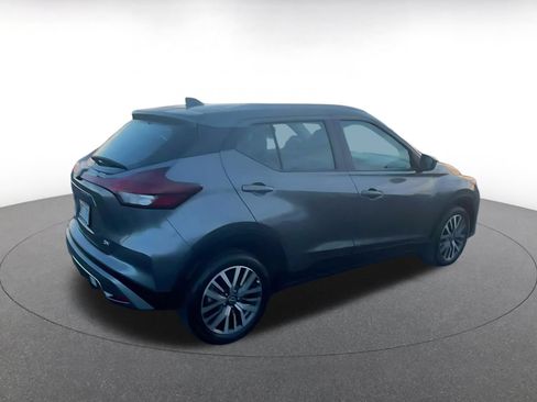 Used 2024 Nissan Kicks SV FWD image 15