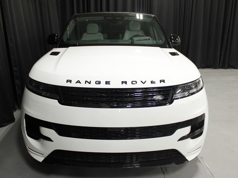 Used 2025 Land Rover Range Rover Sport Dynamic SE image 7